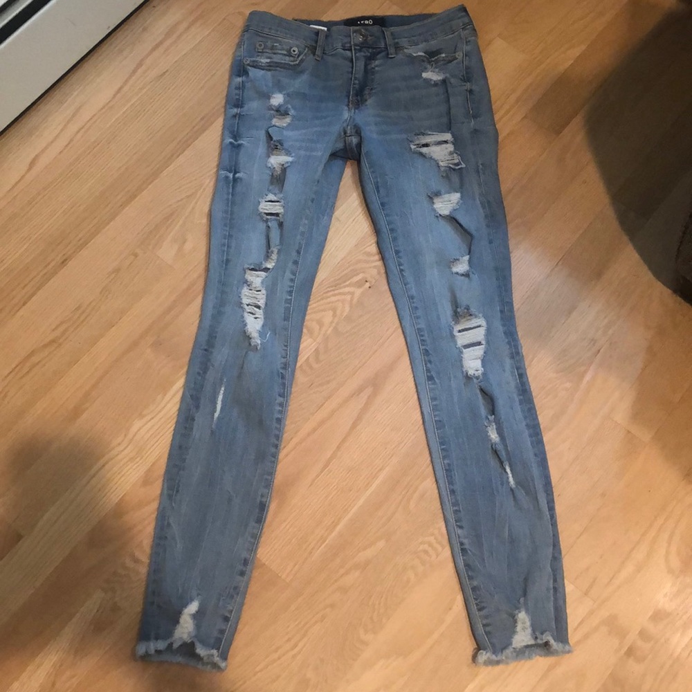 Low rise, light wash ripped jeans, juniors sz 2